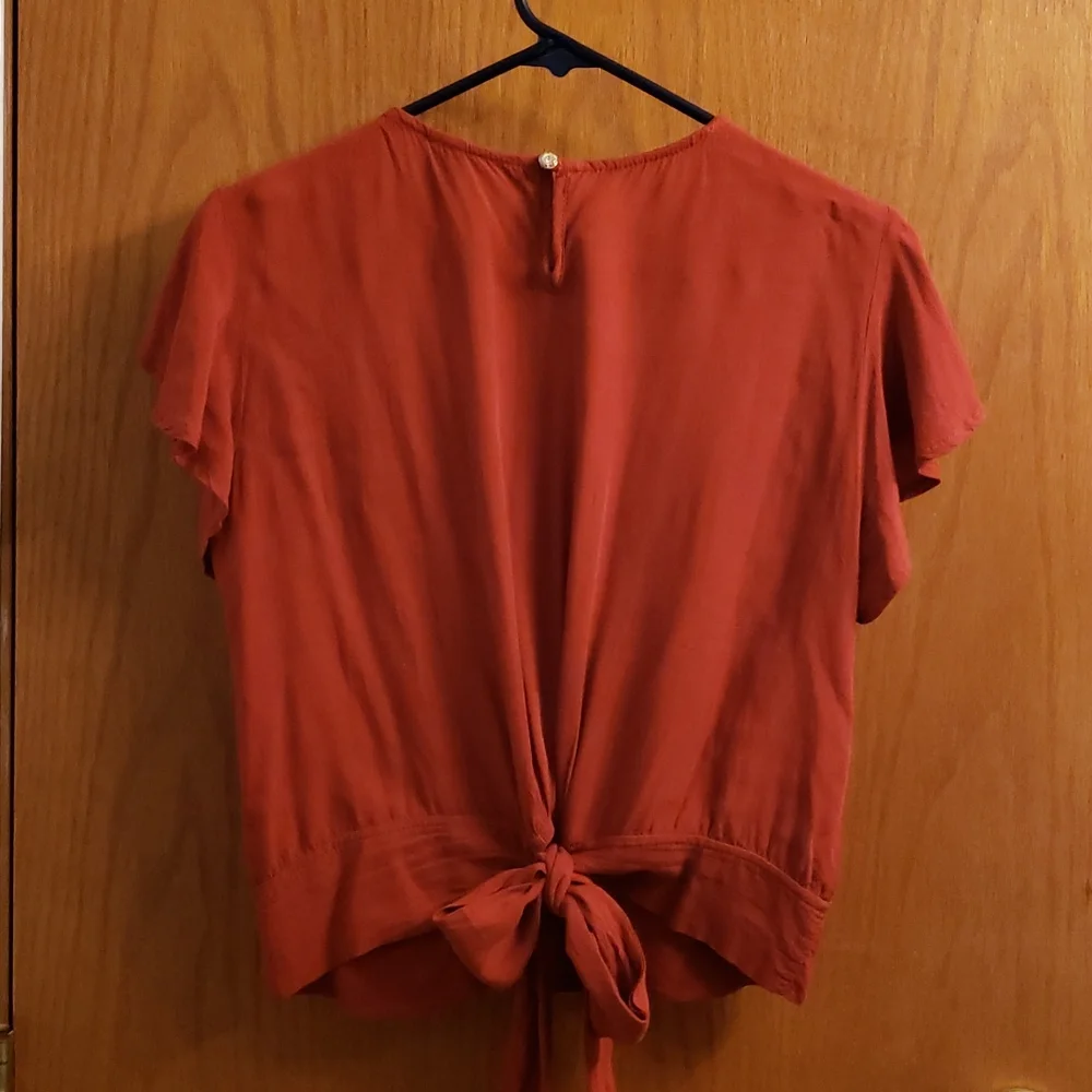 Top - Picture 2 of 3